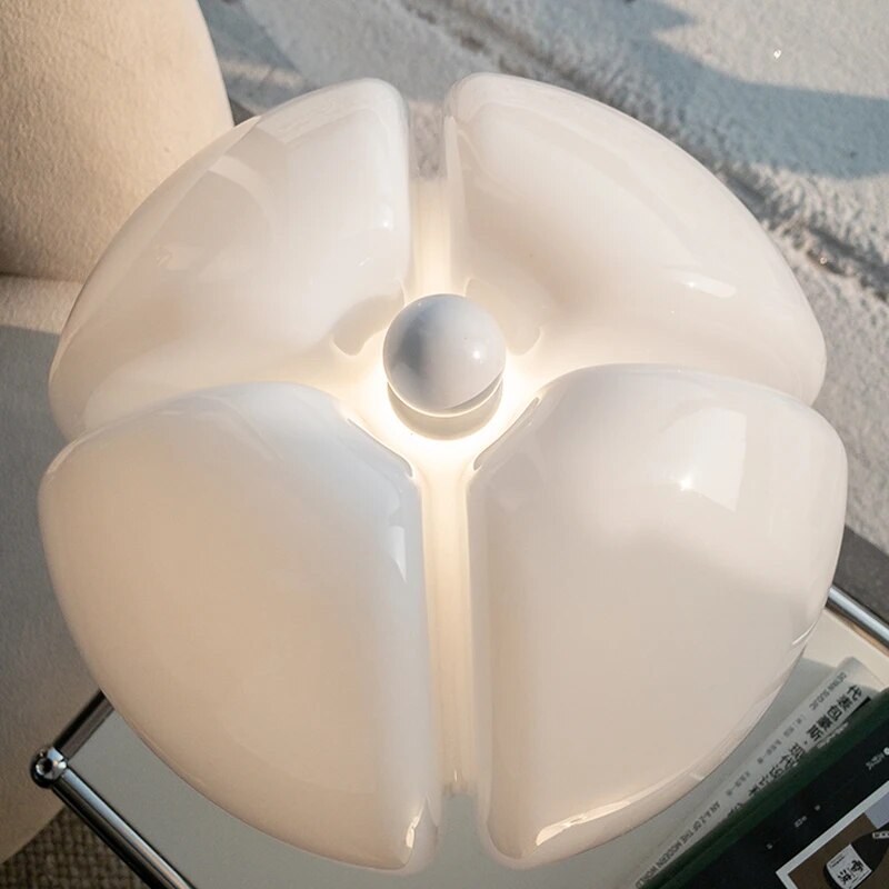 Lampe de Table Fleur – Élégante