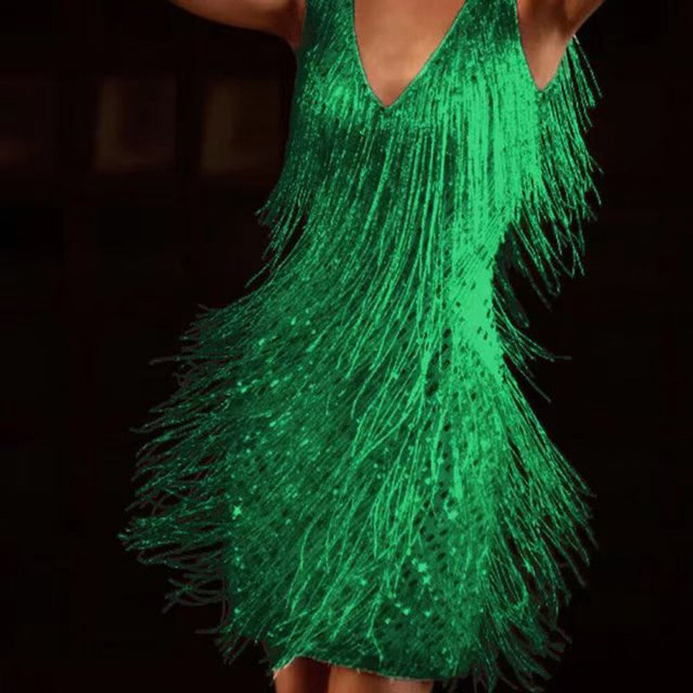Robe à Paillettes Éblouissante avec Franges – Celina